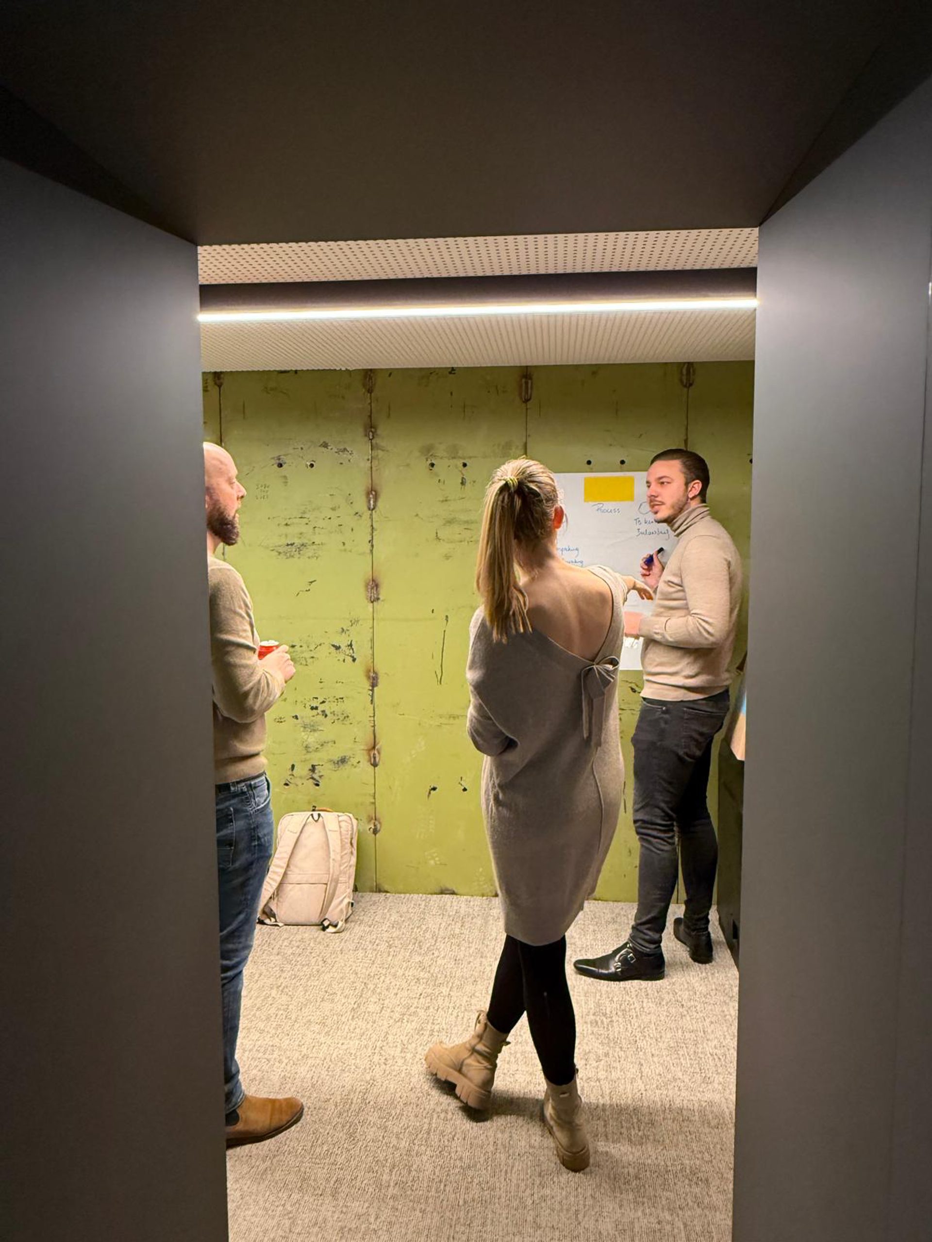 Tijdelijke foto. Vervang door de echte case-foto.